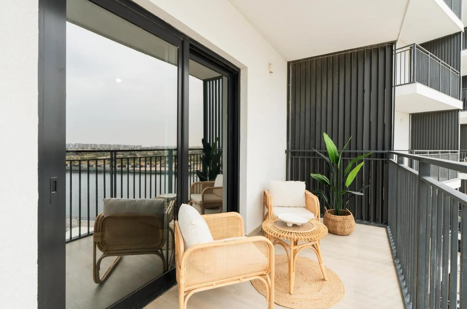Two Bedroom Apartment By Otolo Homes With Free Yas Theme Park Tickets Abu Dhabi 0*,  United Arab Emirates