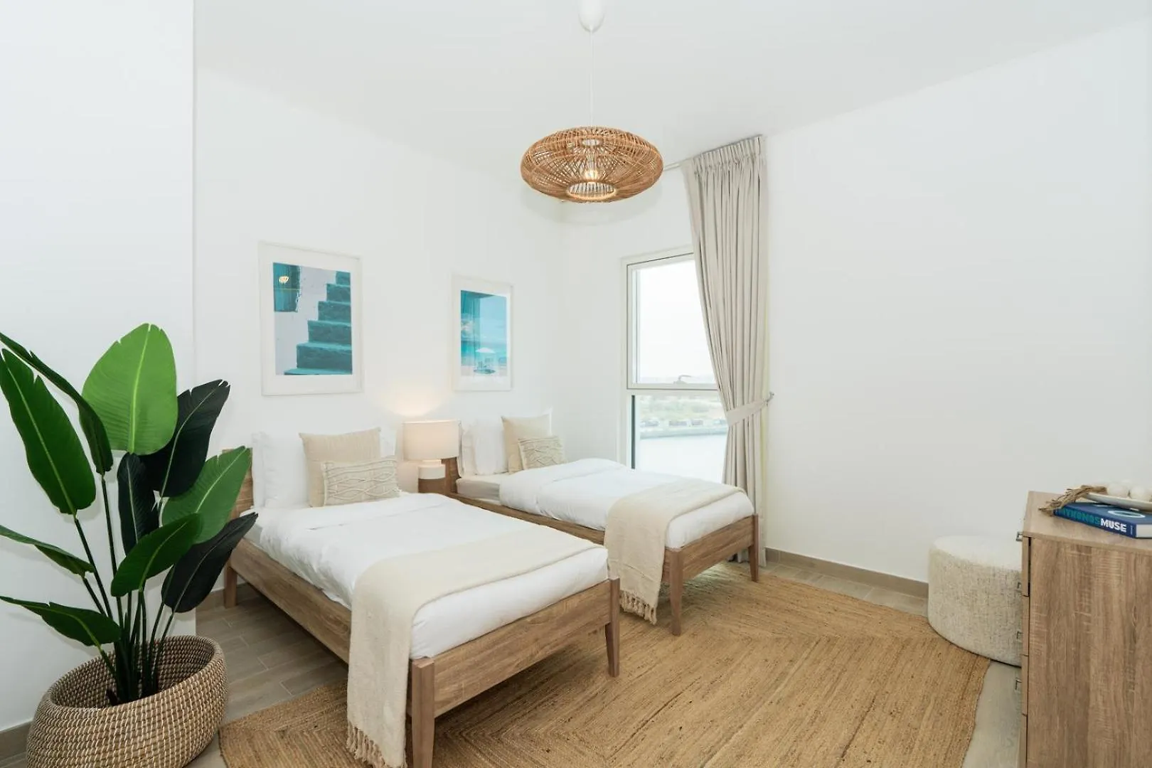 Two Bedroom Apartment By Otolo Homes With Free Yas Theme Park Tickets Abu Dzabi Egyesült Arab Emírségek